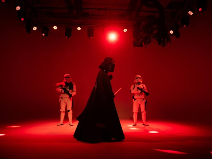 A Fascinação Sombria: Os Grandes Vilões da Cultura Pop Que Amamos Odiar