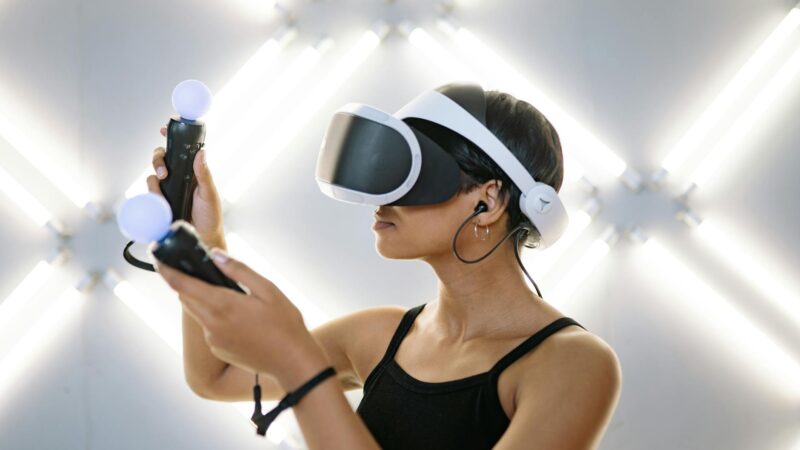 Realidade Virtual (VR): O futuro do entretenimento imersivo.