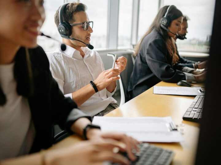 Quais métricas acompanhar em estratégias de atendimento colaborativo